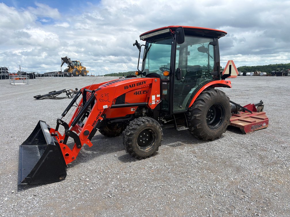 BAD BOY 4035CH FARM TRACTOR