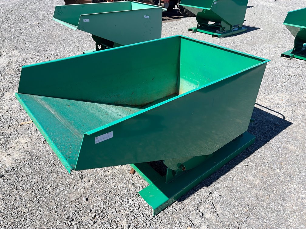 SELF DUMPING HOPPER