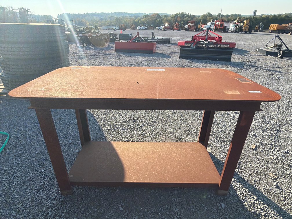 WELDING TABLE