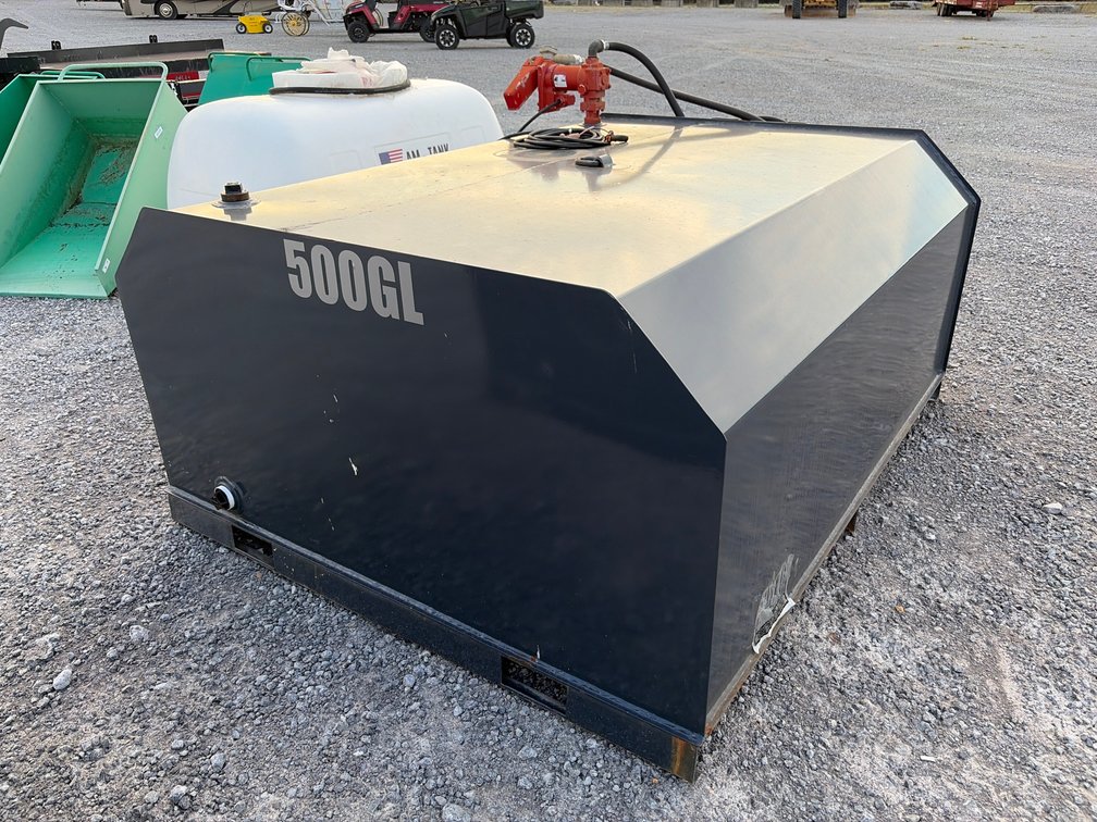 500 GAL SKID MOUNTED FUEL TANK