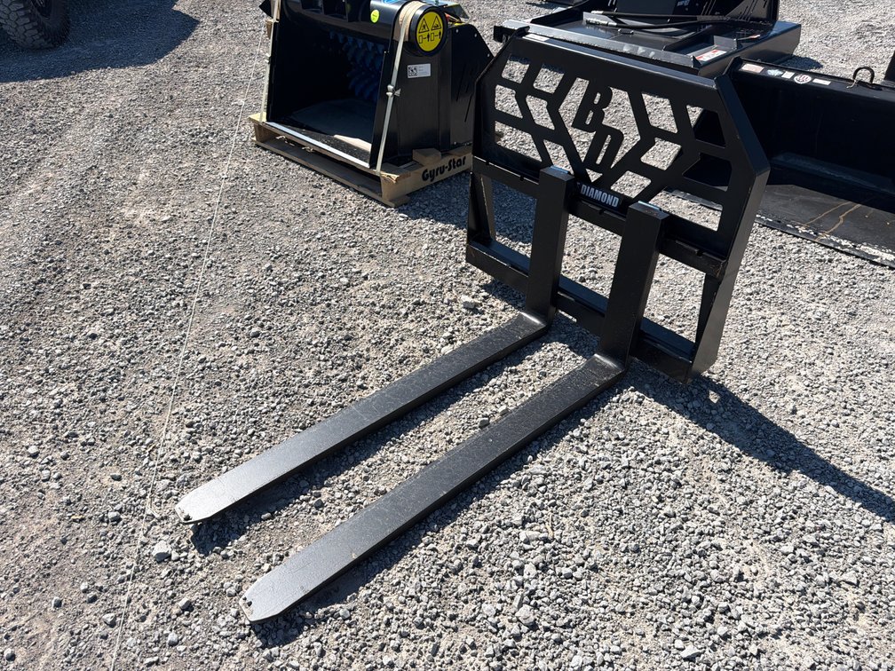 BLUE DIAMOND 48” PALLET FORKS