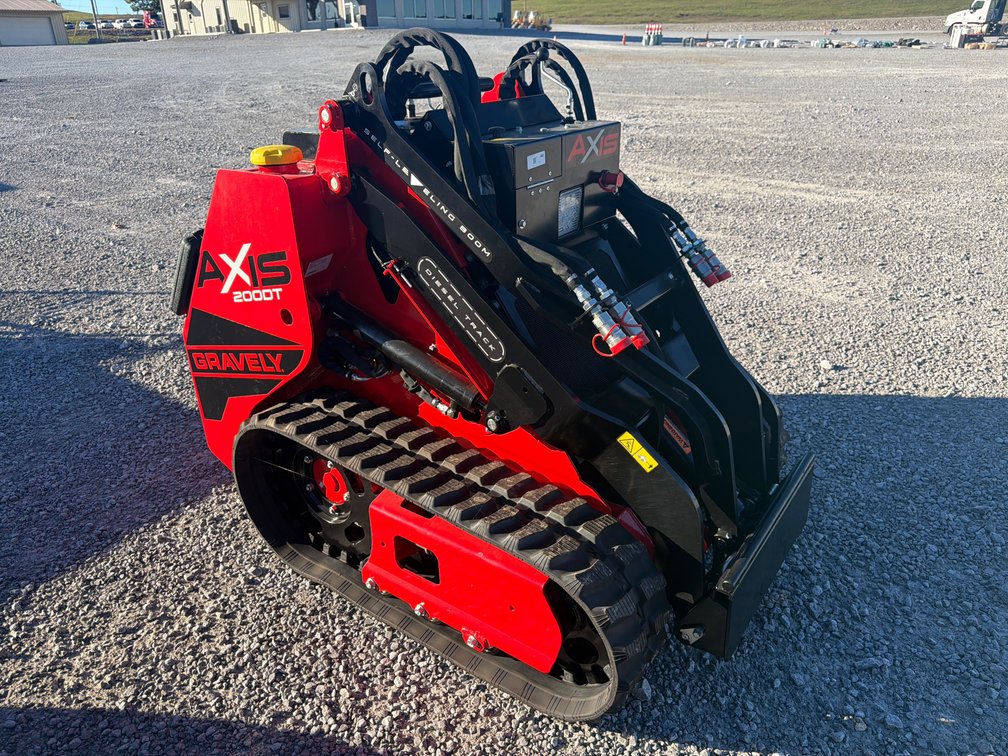 AXIS 200DT MINI SKID STEER