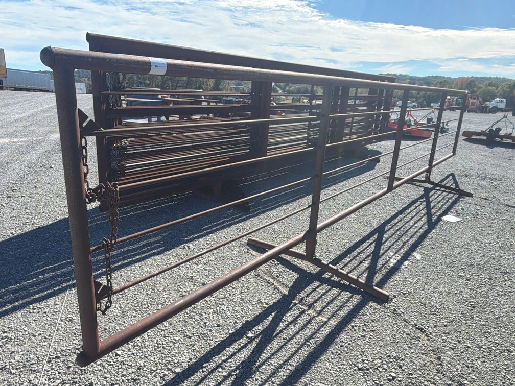 STAND ALONE CORRAL PANEL