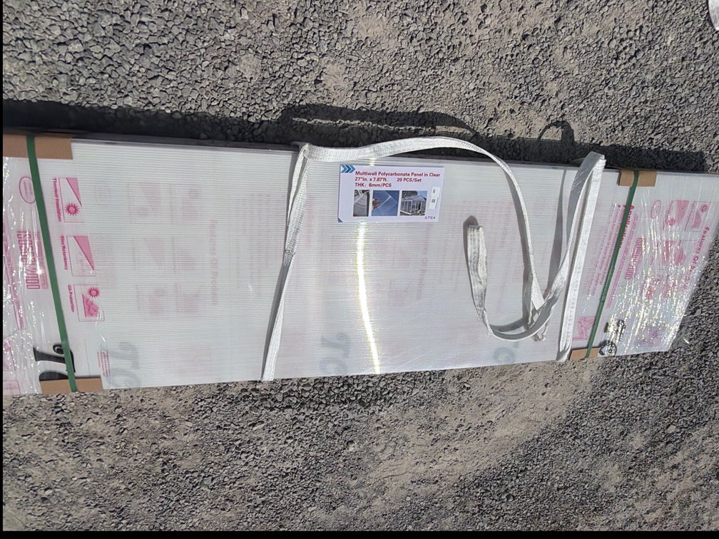 LOT (20) POLYCARBONATE PANELS