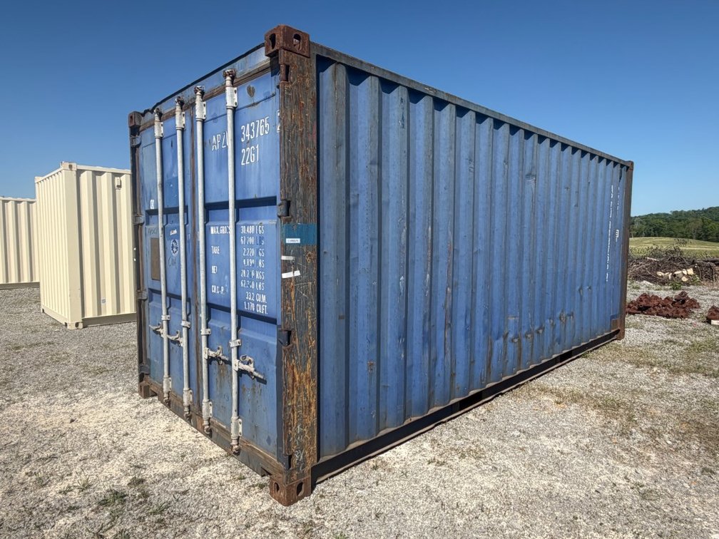 20’ SHIPPING CONTAINER