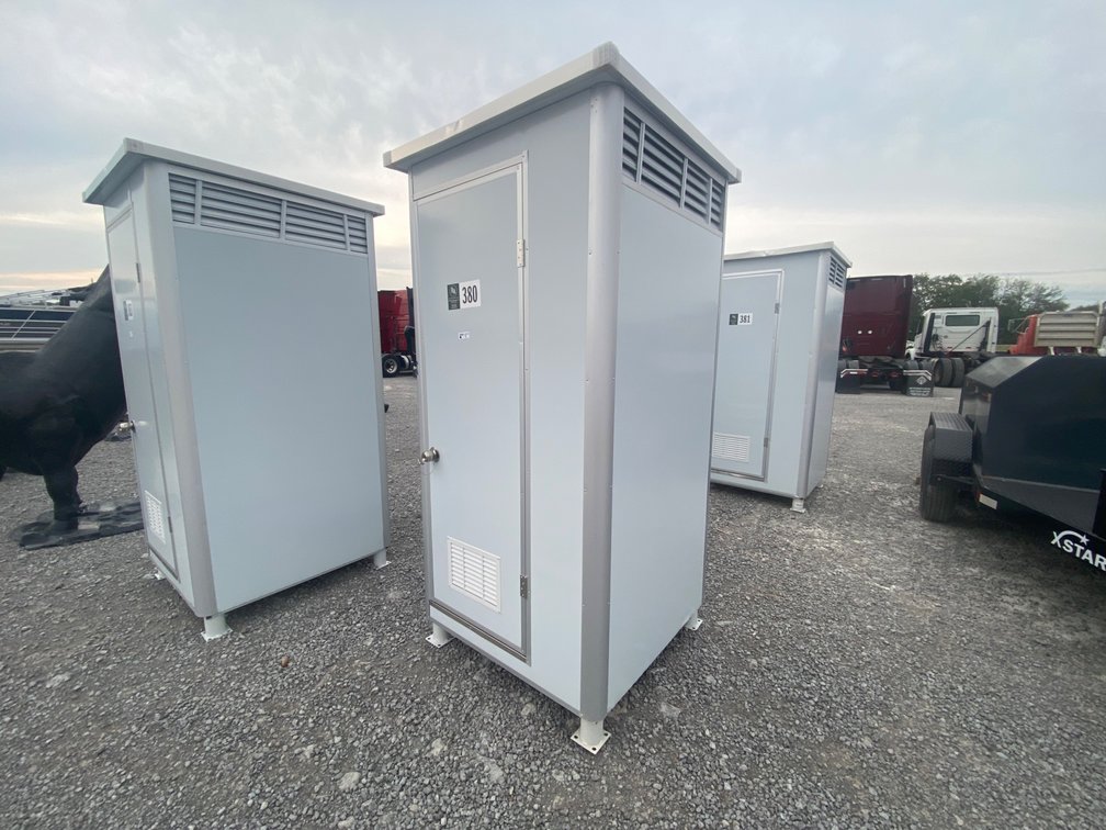 PORTABLE RESTROOM