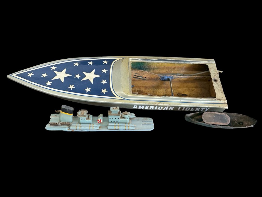 Large Vintage “American Liberty” Model Toy Speedboat