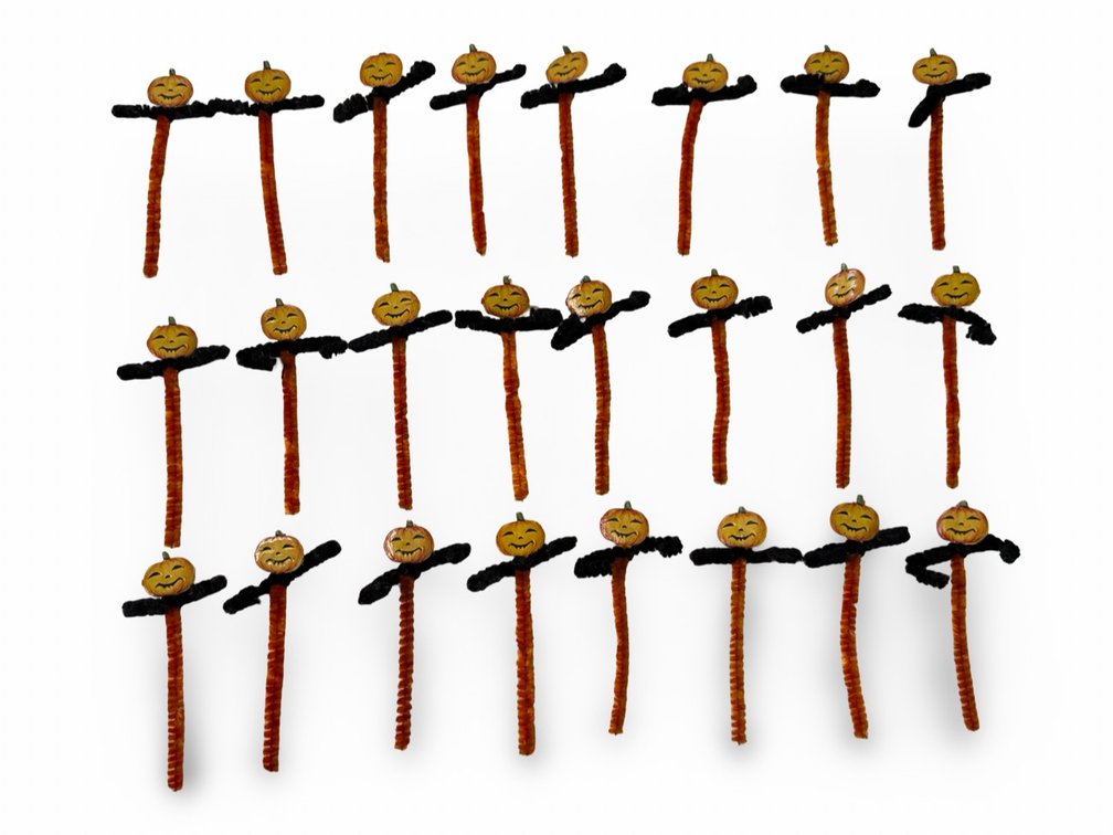 Pipe Cleaner Pumpkin Party Favors