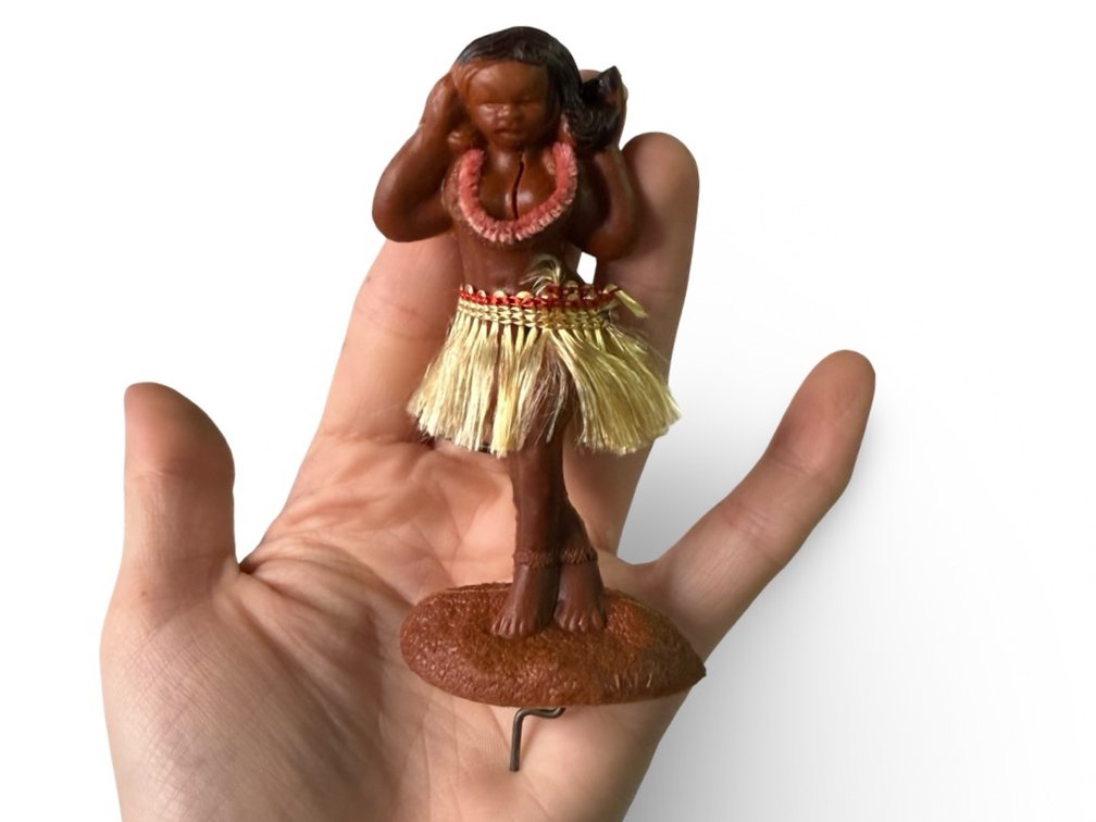 Crank Operated Hula Girl