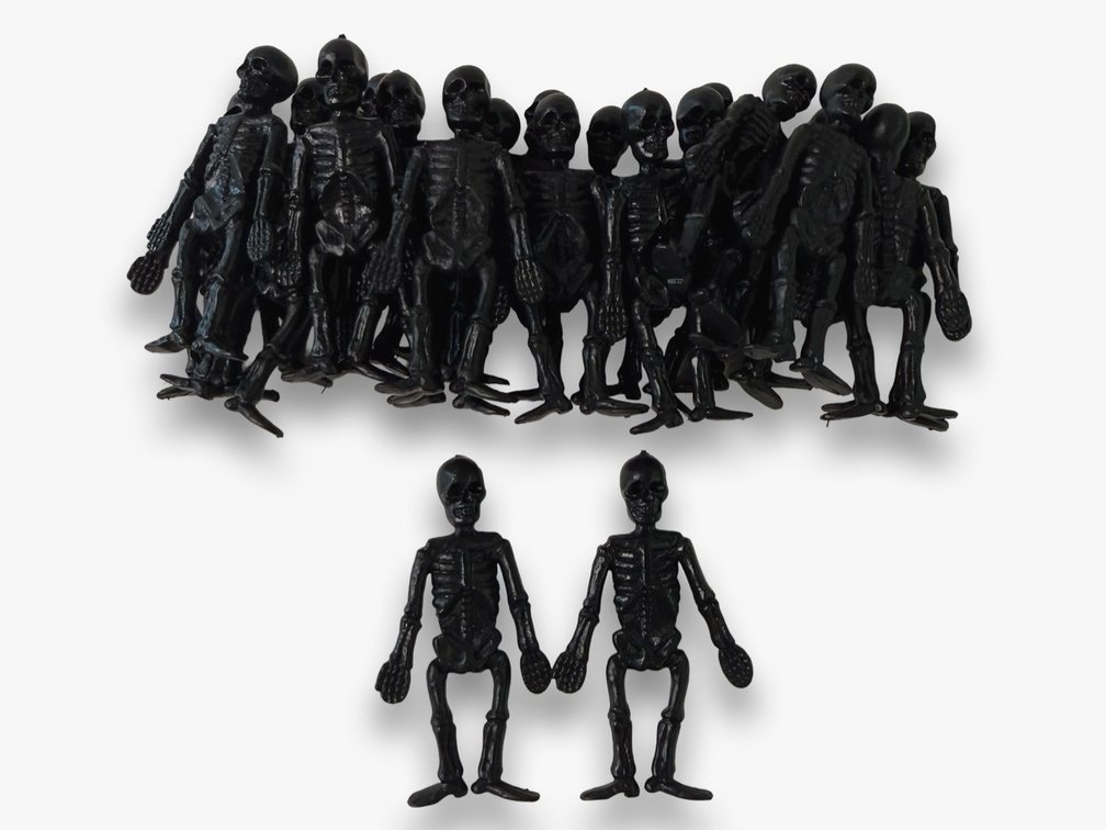 Small Plastic Skeleton Party Favors