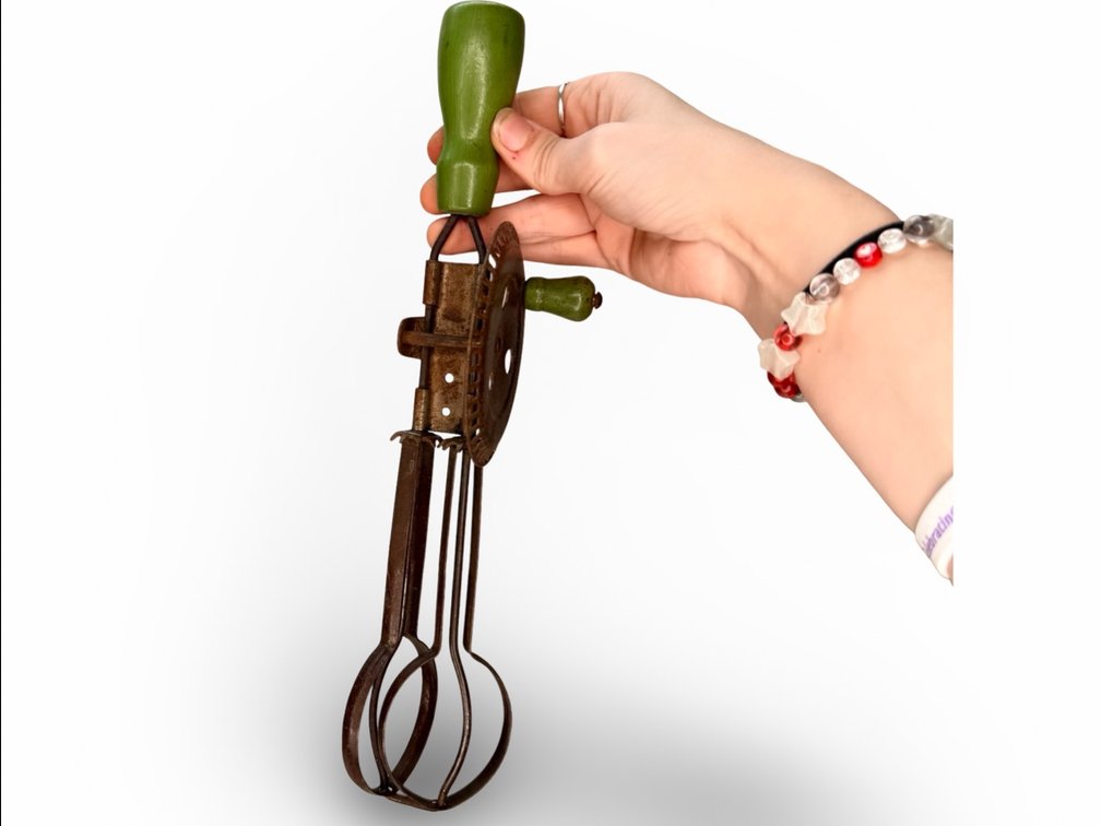 WB / W Rotary Egg Beater with Green Wooden Handles