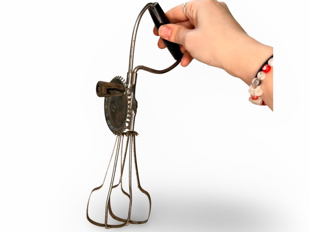 EKCO Hand-Crank Rotary Egg Beater with Black Handle