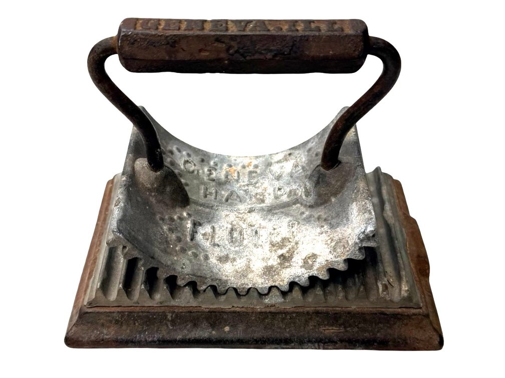 Geneva Hand Fluter Cast Iron Fluting Iron