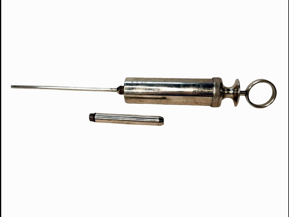 Veterinary Syringe with Attachments