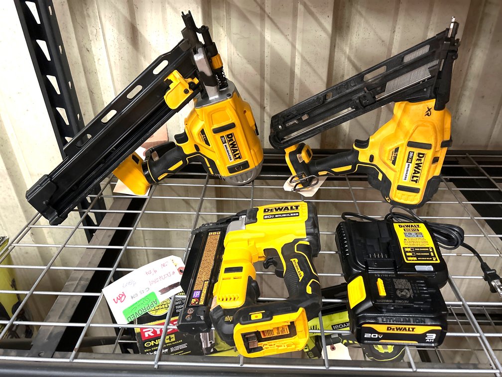 DeWalt 20V Nailers, includes Battery and Charger, 3pcs, inv #c45604