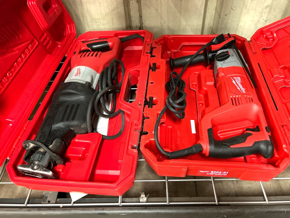 Milwaukee 1in Rotary Hammer and Super Sawzall, 2pcs