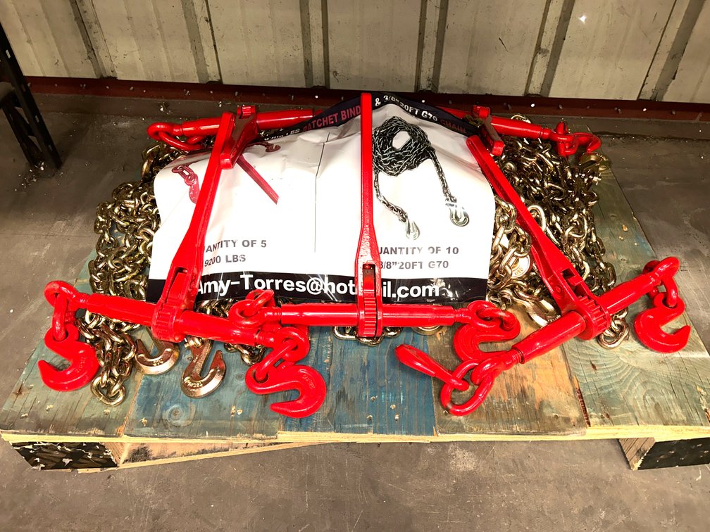 Unused Greatbear Ratchet Binders and Chains