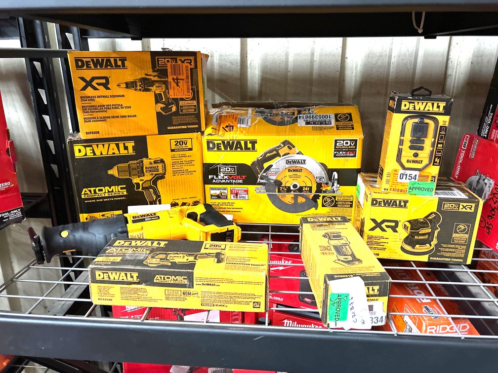 Assorted DeWalt Power Tools, includes Battery and Charger, 8pcs, inv #td1183