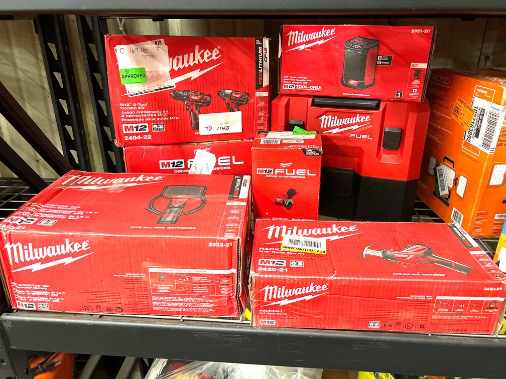Assorted Milwaukee M12 Power Tools, includes Battery and Charger, 7pcs, inv #td1143