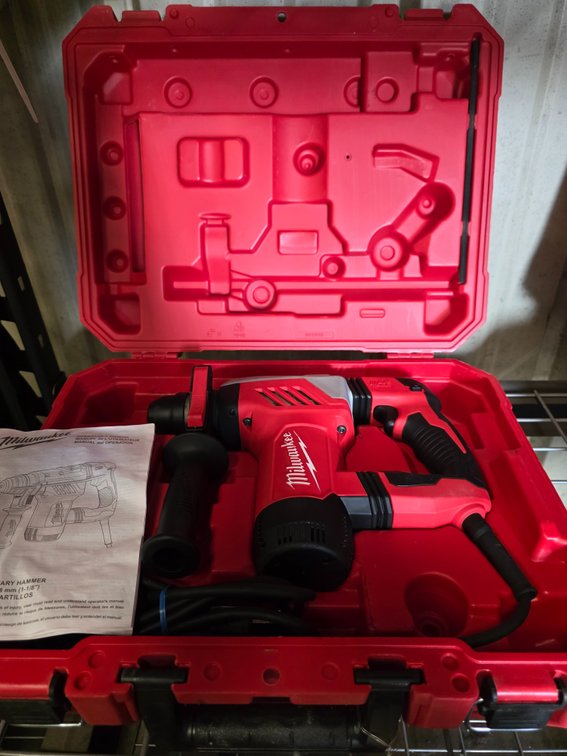 Milwaukee 1-1/8" SDS Plus Rotary Hammer, inv: u1192299