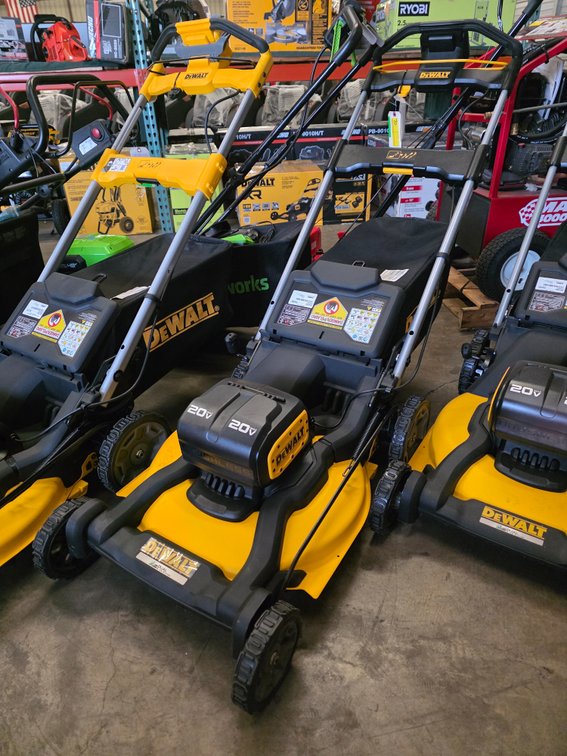 Dewalt 2x20v Max Brushless 21" Push Mower, inv: 19c0060b449.99