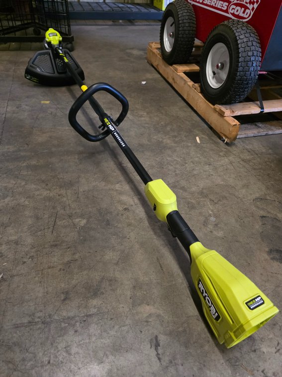 Ryobi 18v One+ HP Brushless Whisper Series String Trimmer