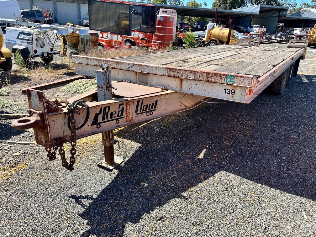 1986 Redi Haul Deck Over Dove Tail T/A Equipment Trailer