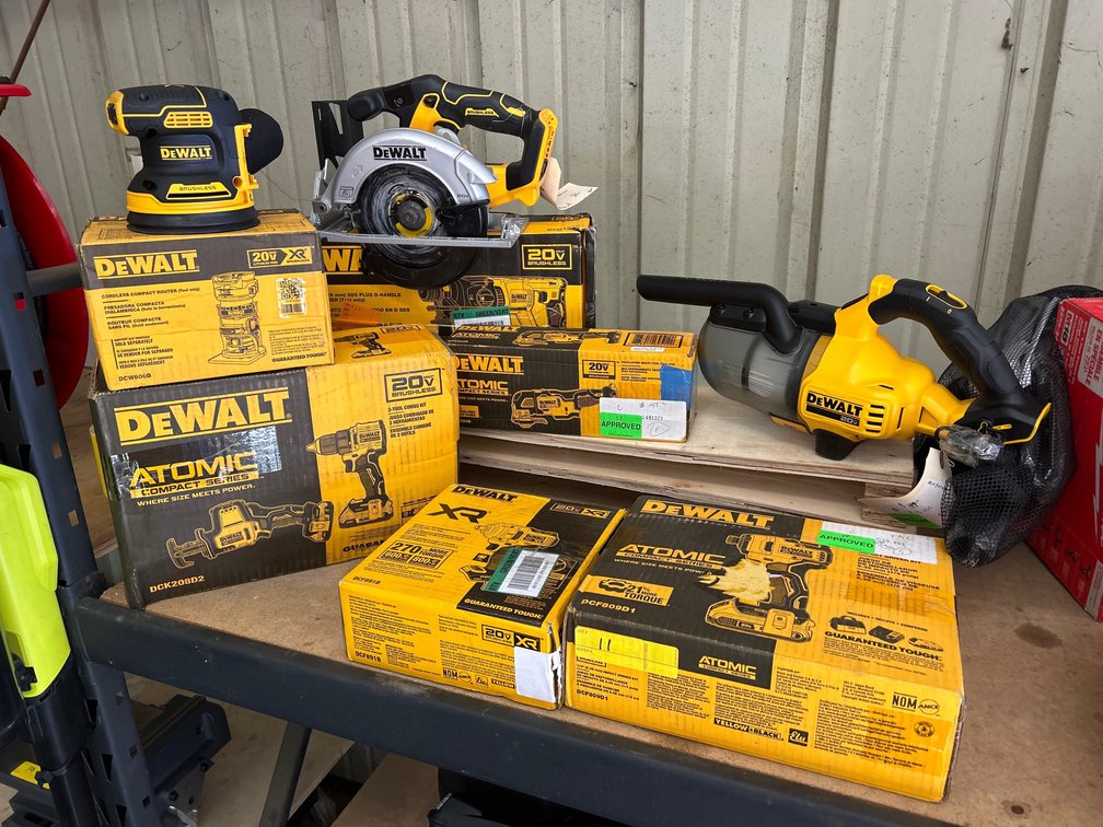 DeWalt 20V Power Tools, includes Batteries and Charger, 9pcs, inv #xdwb8tk-1662, m04454