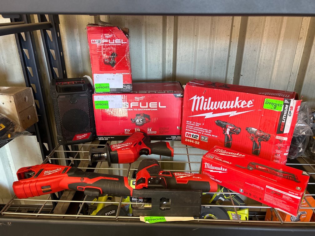 Milwaukee M12 Power Tools, includes Batteries & Charger, 8pcs, inv #xmib8tk1082