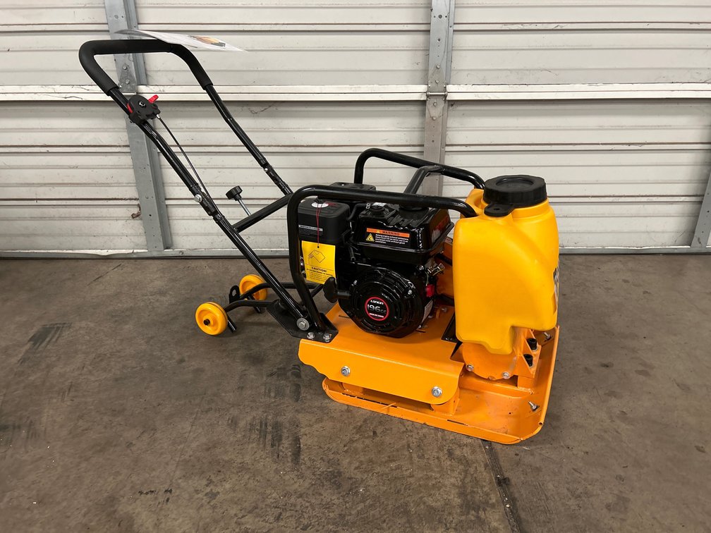 Unused Fland Gas Plate Compactor