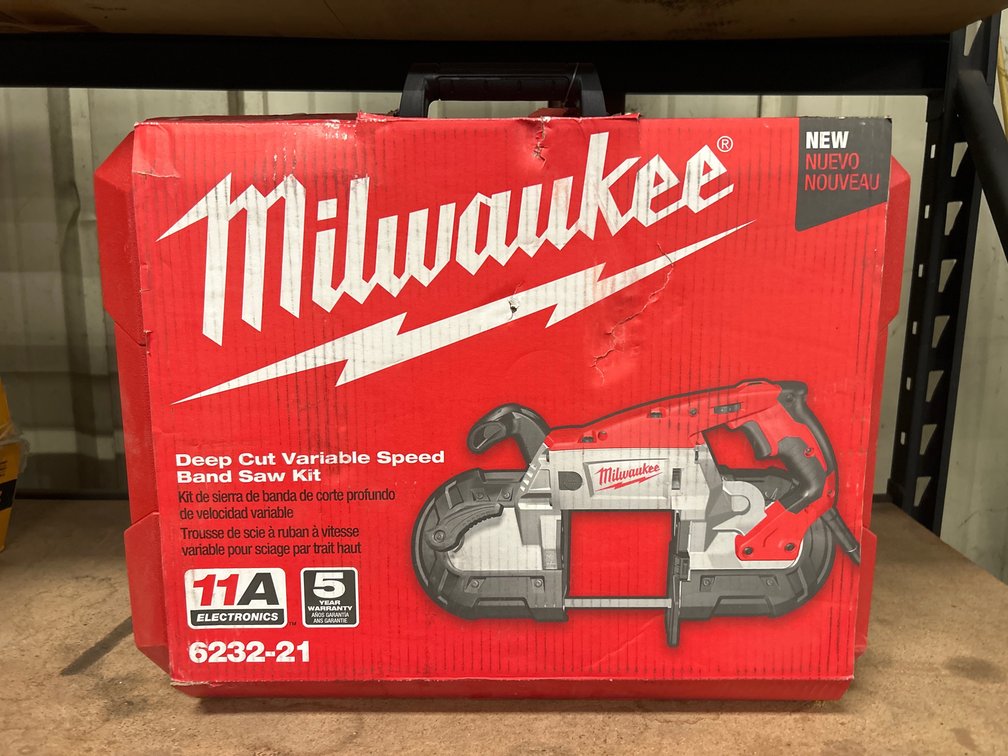 Milwaukee Deep Cut Band Saw, inv #t04042