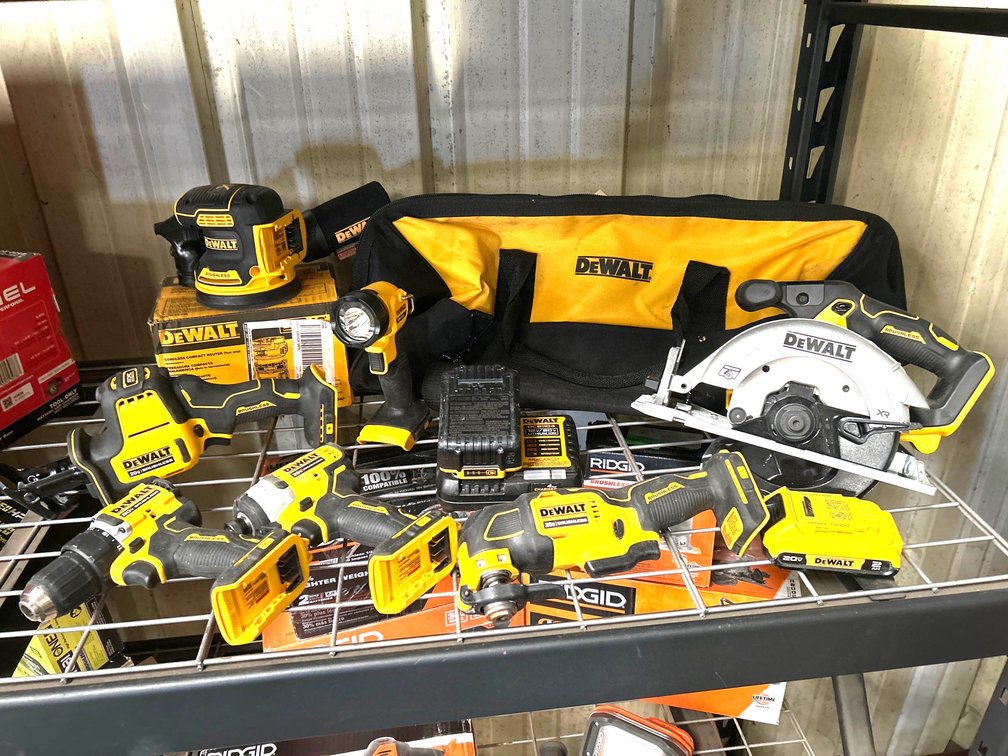 DeWalt 20V Power Tools, includes Batteries and Charger, 8pcs, inv #xdeb8tk1018