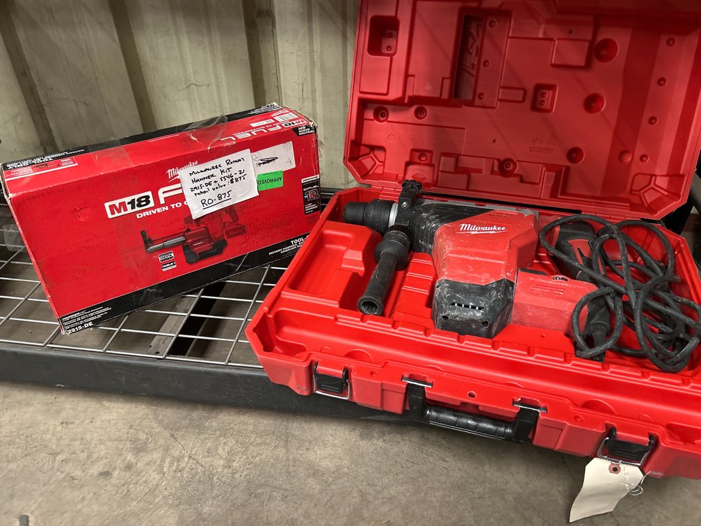 Milwaukee 1 3/4in SDS Max Rotary Hammer w/ Hammer Vac, 2pcs, inv #ro875
