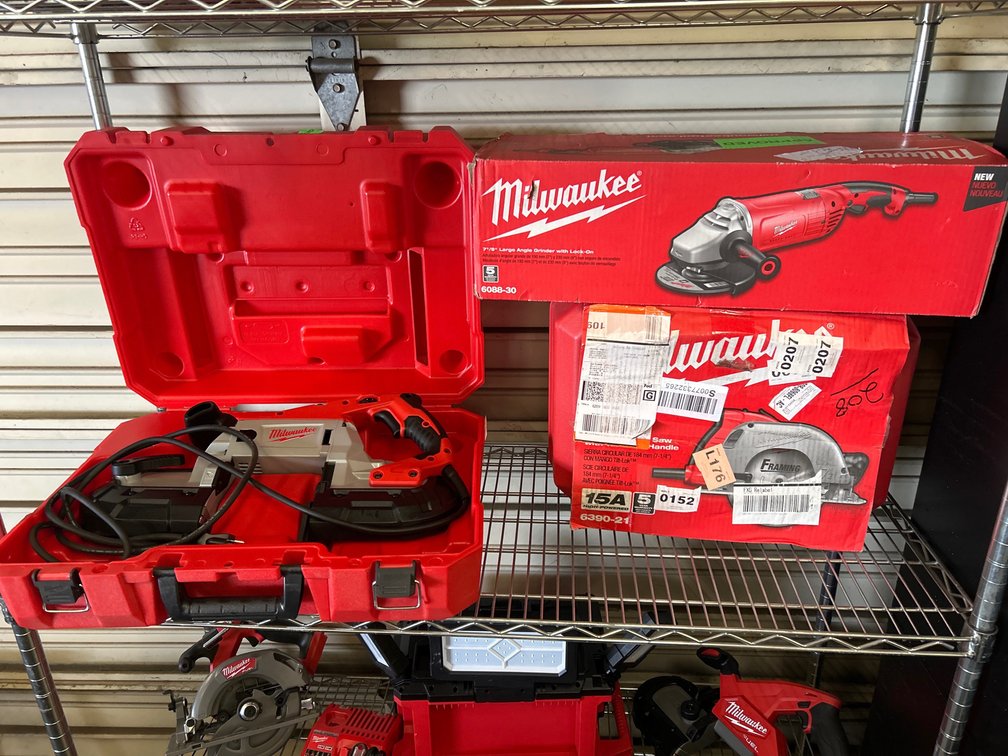Milwaukee Deep Cut Band Saw, Tilt Lock 7 1/4in Circular Saw and 7in/9in Angle Grinder, 3pcs, inv #c40255