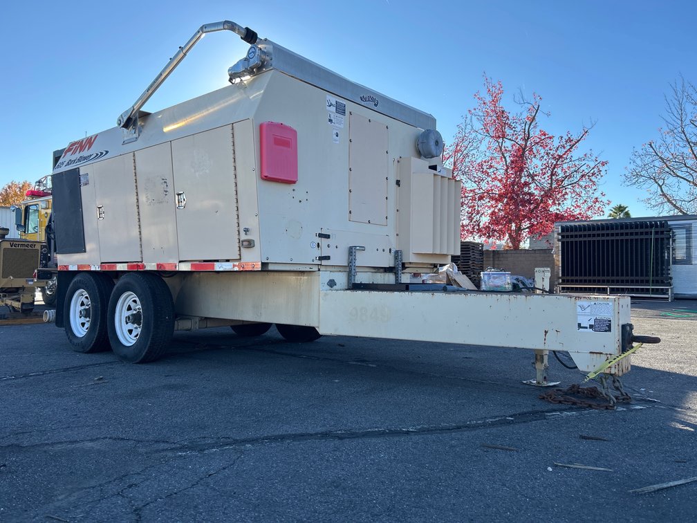 2006 Finn 605 Towable Bark Blower, 833 Hours
