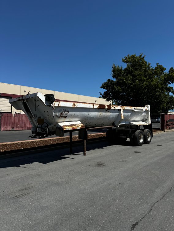 1986 Fruehauf 28ft T/A End Dump Trailer, Located Offsite in Rancho Cordova, CA