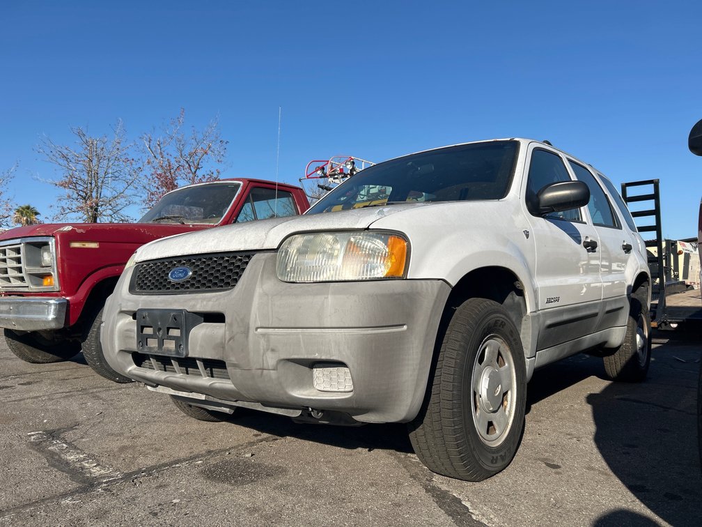 2002 Ford Escape 4WD, NON OP, DEALER ONLY/PIT OF STATE BUYER