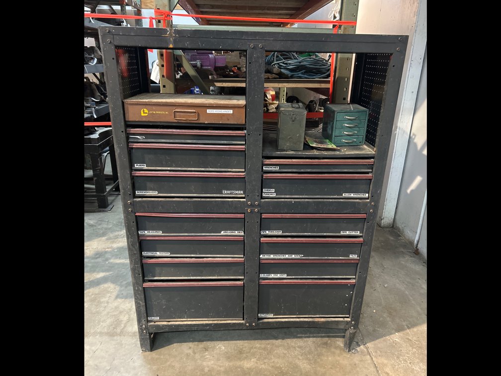 Craftsman 13 Drawer Tool Organizer, includes Contents