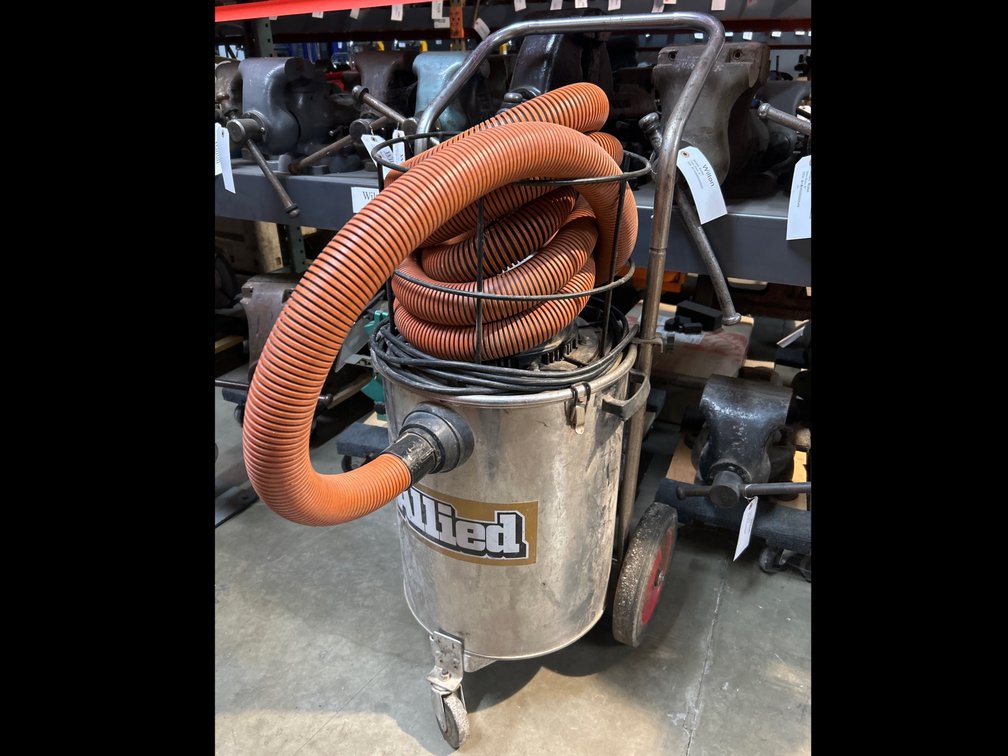 Allied 10 Gallon Wet/Dry Vac