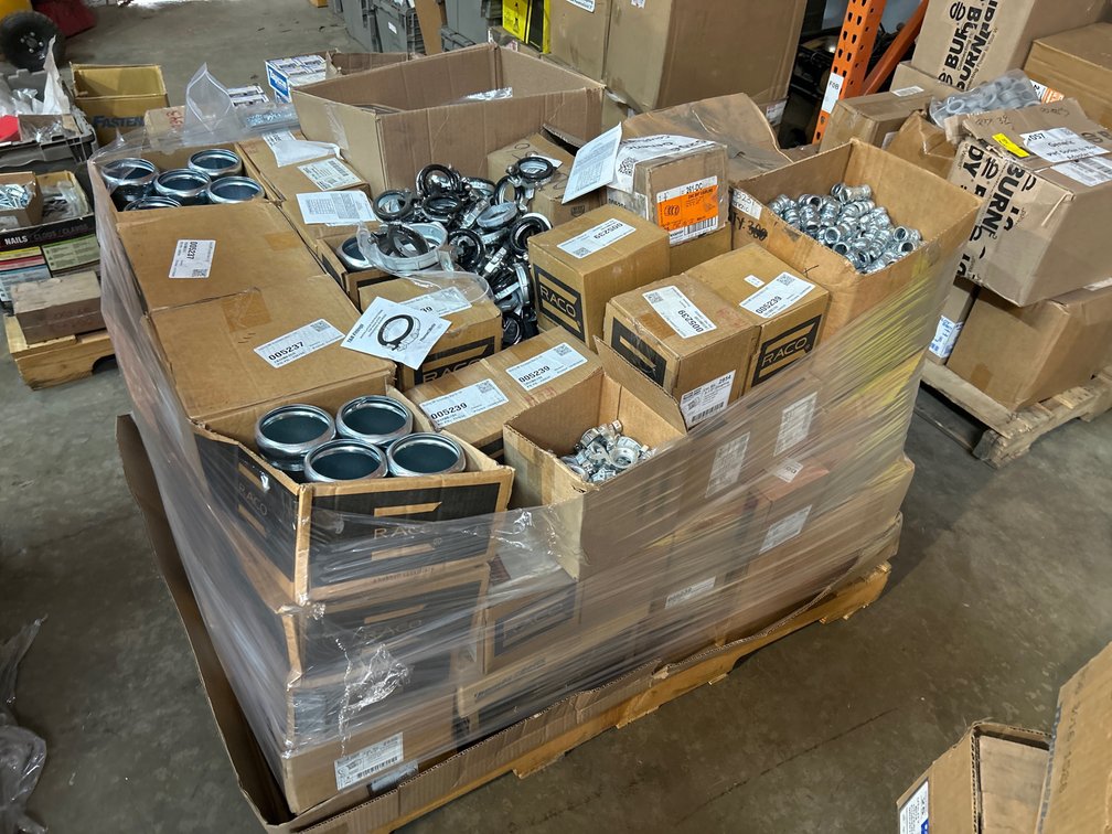 Assorted Couplings, Various Sizes Contents of Pallet