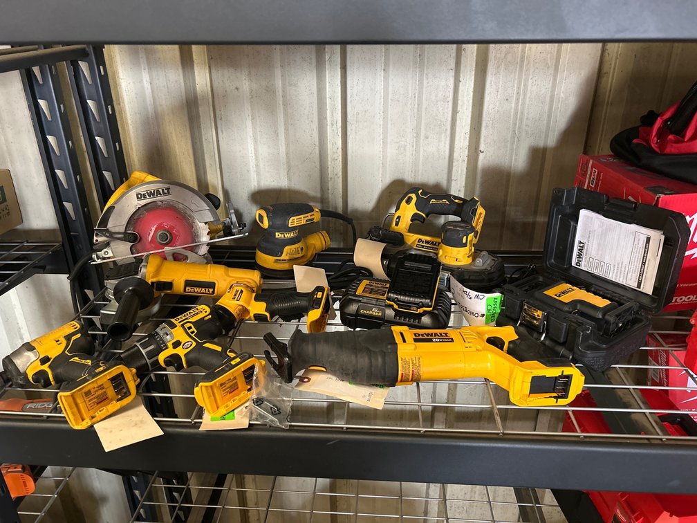 DeWalt 20V and Electric Power Tools, includes Battery and Charger, inv #xdwbc9tk1441, c46672
