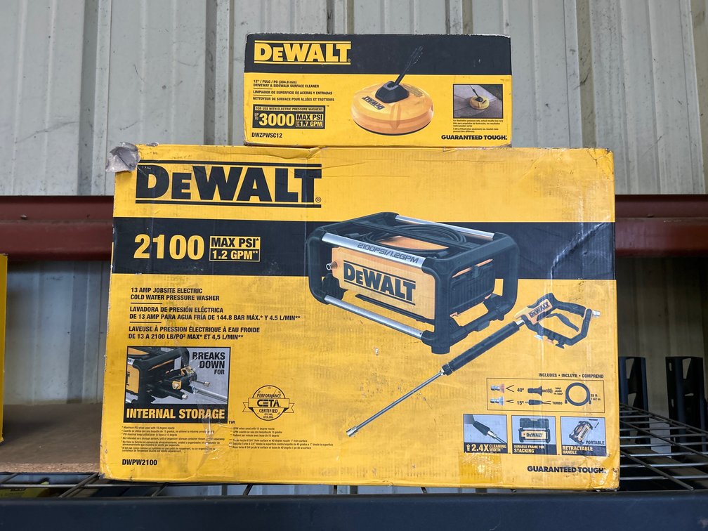 DeWalt 2100psi Electric Pressure Washer includes Surface Cleaner Attachment, inv #m080858