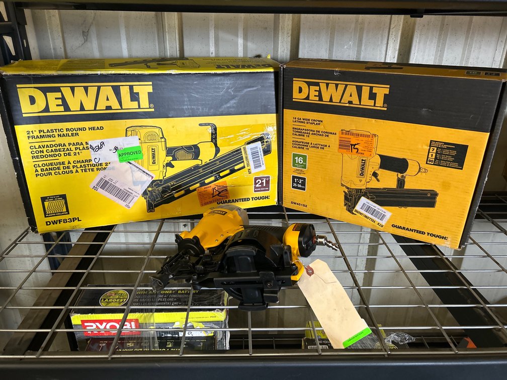 DeWalt Pneumatic Nailers, 3pcs, inv #m09bs787