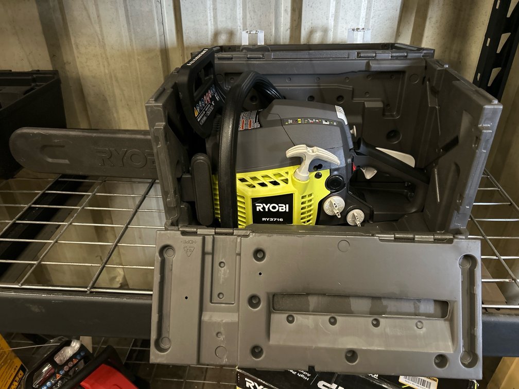 Ryobi Gas Chainsaw, 16in Bar, inv #m071001