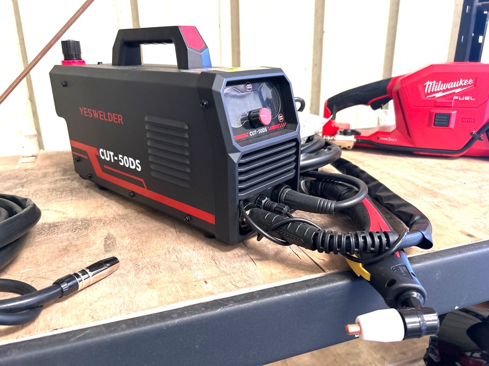Unused Yes Welder CUT-50DS Plasma Cutter 
