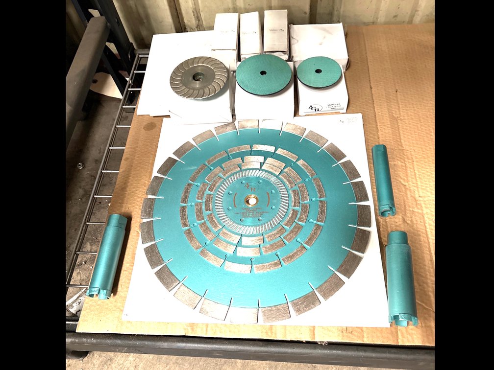 Unused AGR Turbo Diamond Blades and Wheels, 18pcs