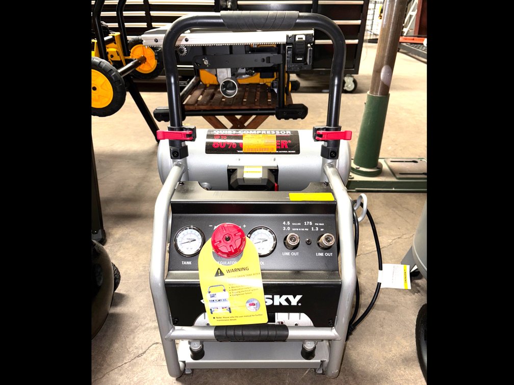 Husky 4.5 Gallon 175psi Silent Compressor
