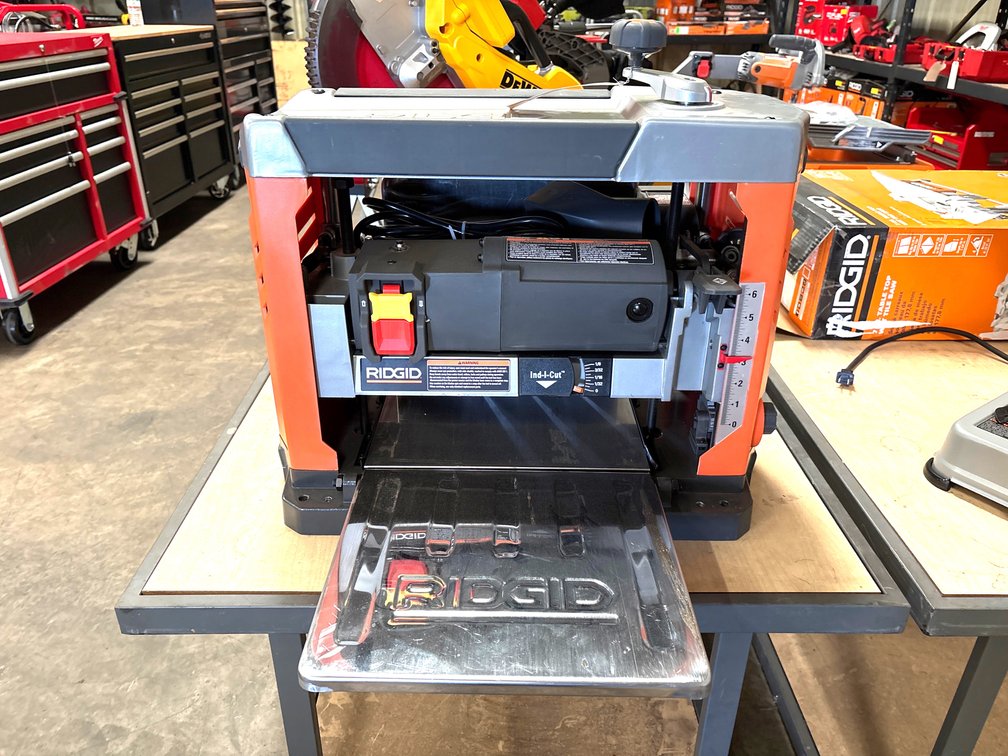 Ridgid 13in Thickness Planer, inv #m081060