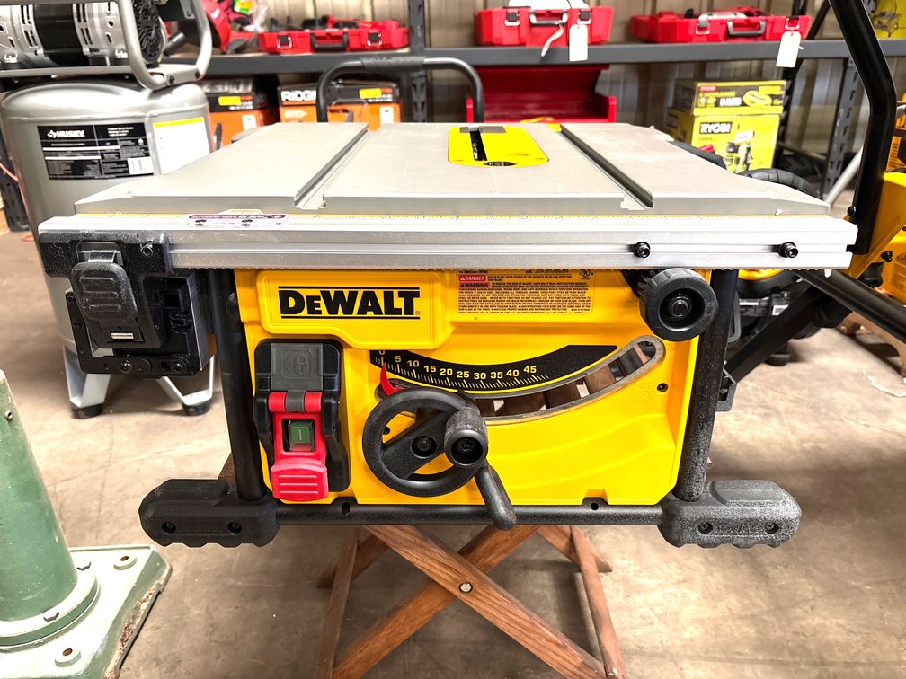 DeWalt 8 1/4in Table Saw, inv #m141214