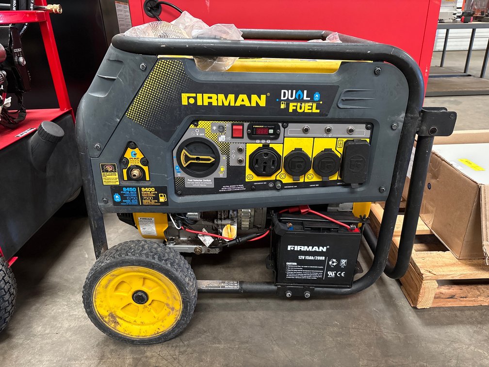 Firman 9400 Watt Dual Fuel Generator